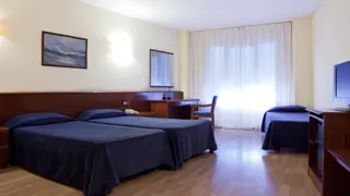 Corona Tortosa Hotel