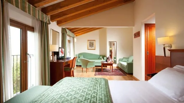 Continental Hotel Treviso photo 1