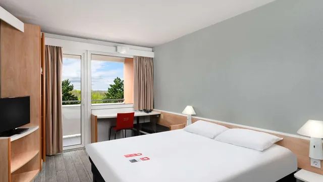 QT Port Douglas Hotel photo 6