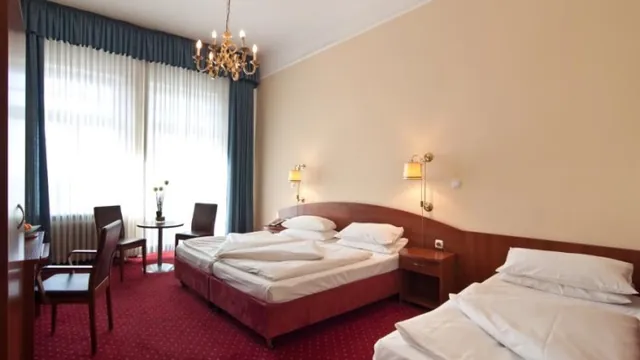 Hotel Continental Novum Hamburg Central Station photo 2