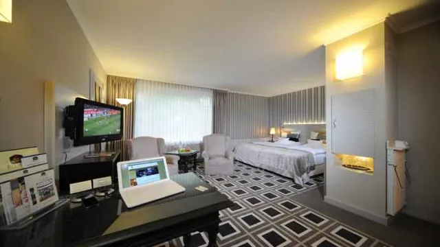 Best Western Premier Parkhotel Kronsberg photo 1