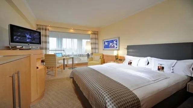 Best Western Premier Parkhotel Kronsberg photo 2