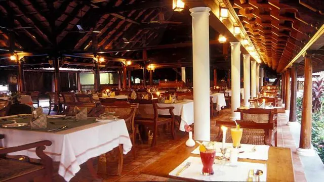 Kumarakom Lake Resort photo 5