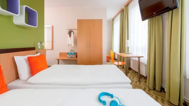 Ibis Styles Berlin City Ost photo 2