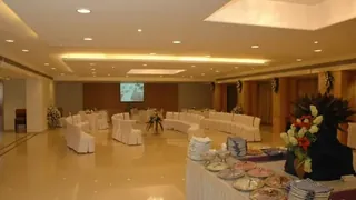 Fortune Galaxy Gujarat Hotel Vapi