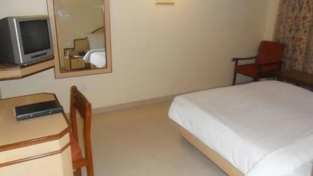 Fortune Galaxy Gujarat Hotel Vapi photo 2