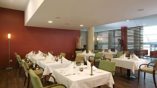 NH Hotel Frankfurt City photo 1
