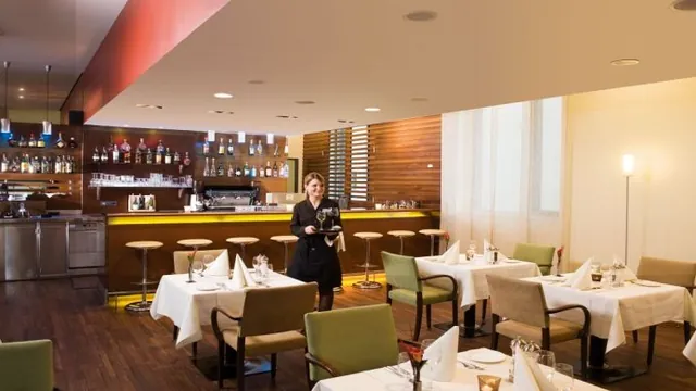 NH Hotel Frankfurt City photo 3