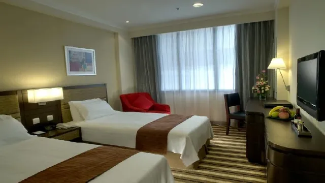 Baymont by Wyndham Sarasota photo 2