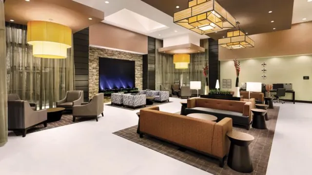 Embassy Suites by Hilton Fort Worth Downtown photo 2