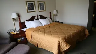 Comfort Inn & Suites Market Center