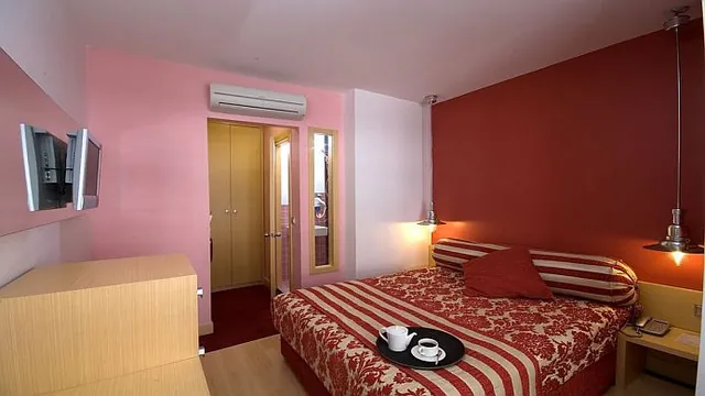 Ibis Montargis photo 3