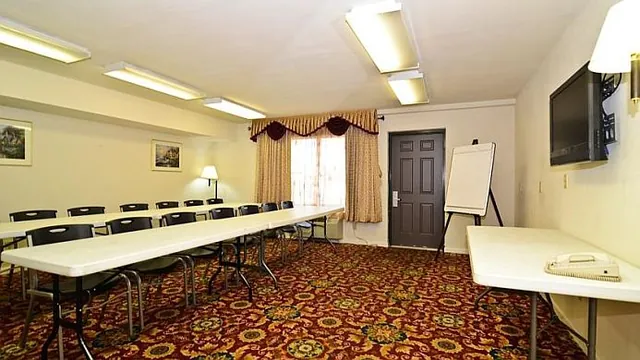 Quality Inn Clearwater Central photo 2