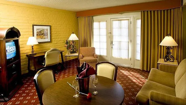 Randolph Park Hotel & Suites Tucson photo 1