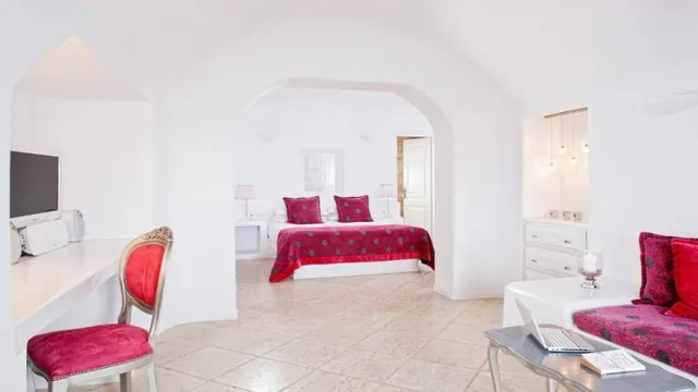 Aqua Vista - Adamant Suites Santorini Hotel photo 2