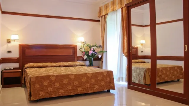 Hotel La Lumiere Di Piazza Di Spagna photo 2