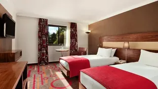 Marco Pierre Whites The Carnarvon Arms Hampshire Hotel