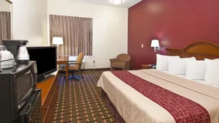Red Roof Inn & Suites Jackson Brandon