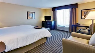 Hampton Inn & Suites Fresno-Northwest