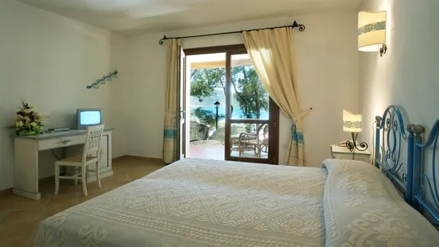 Hotel Ristorante Valkarana Relais Di Campagna Olbia photo 2