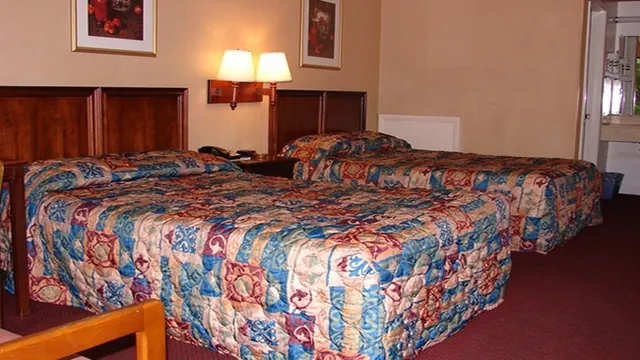 Scottish Inns Greensboro photo 1