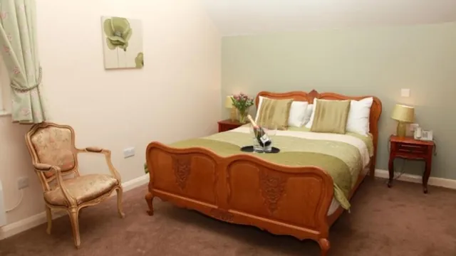 Fox And Hounds Country Hotel Exeter photo 1