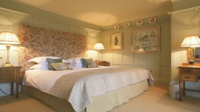 Fox And Hounds Country Hotel Exeter photo 3