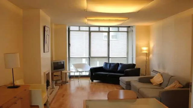 Sky Backpackers The Liffey Dublin photo 1