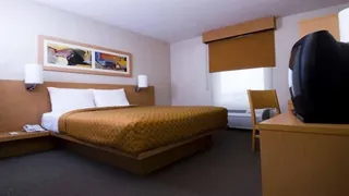 City Express Saltillo Sur Hotel