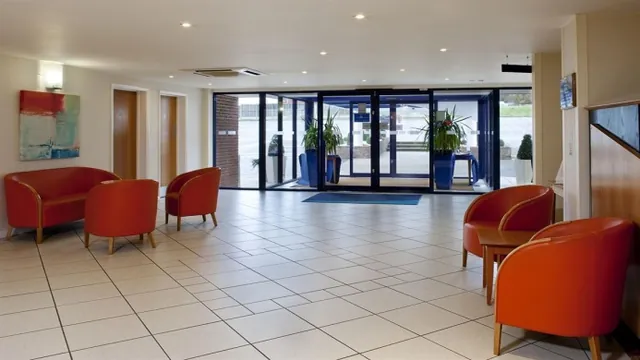 Windy Hotel photo 2