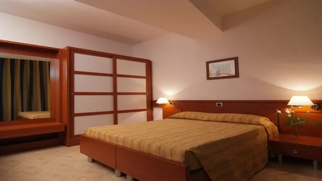 Mirabeau Park Hotel photo 1