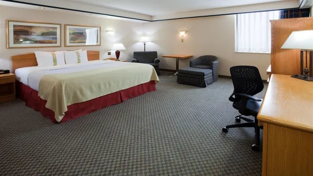Canadas Best Value Inn-Downtown Hotel Dawson City photo 1
