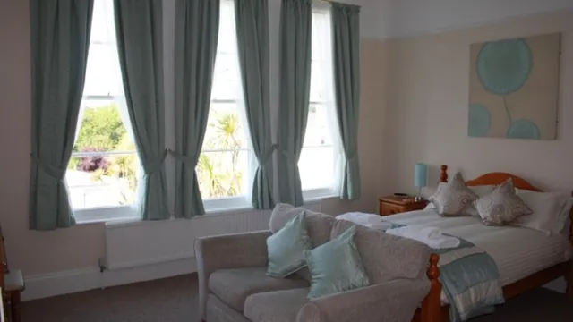 The Devon Court Hotel Torquay photo 1