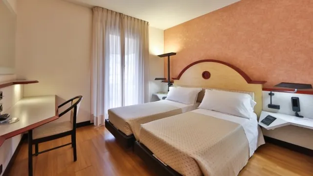 Best Western BorgoLecco Hotel photo 3