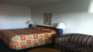 Newport News Inn