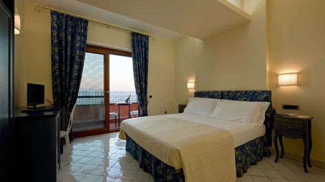 Villa Poseidon Maison De Charme Salerno photo 2