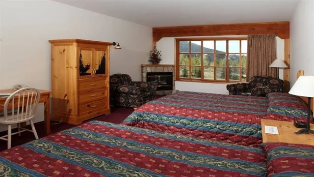 The Hillcrest Hotel Revelstoke photo 3