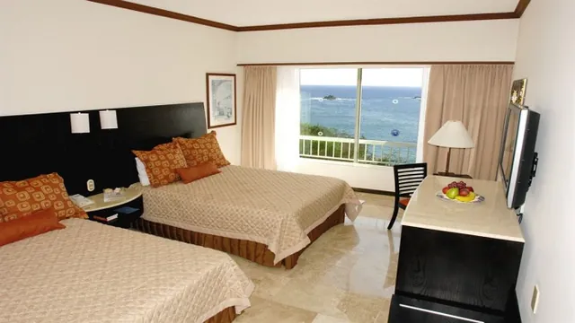 Azul Ixtapa All Inclusive Beach Resort & Convention Center photo 2
