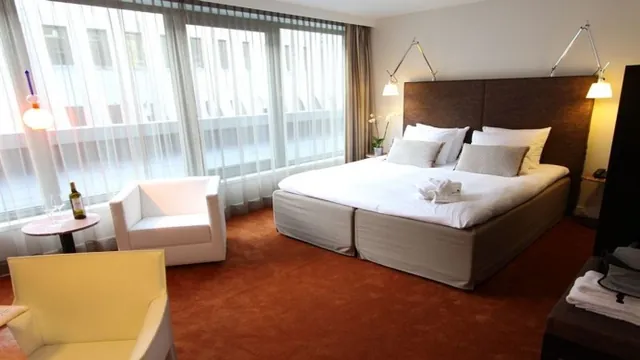 Sandton Pillows Hotel Brussels photo 2