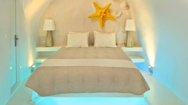 Oia Collection Santorini Suites & Villas photo 3