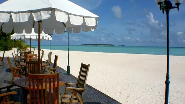 Holiday Island Resort & Spa South Ari Atoll photo 1