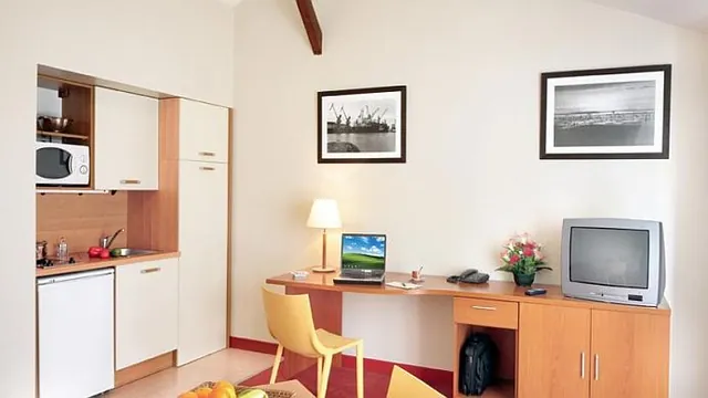 Ibis Genève Centre Gare photo 2