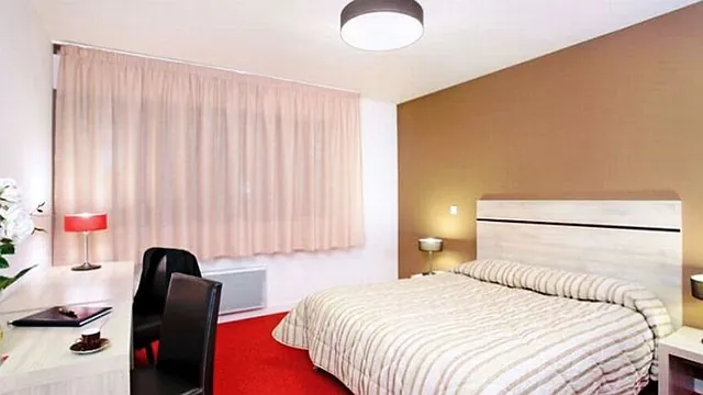 Ibis Genève Centre Gare photo 3