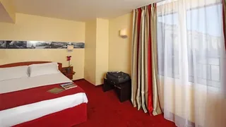 Sejours & Affaires Rive Gauche Serris Hotel