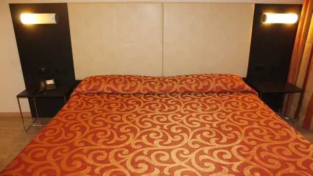 Raya Hotel Motel Mediglia photo 1