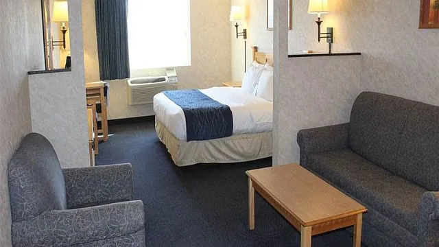 Relax Inn & Suites San Diego photo 3