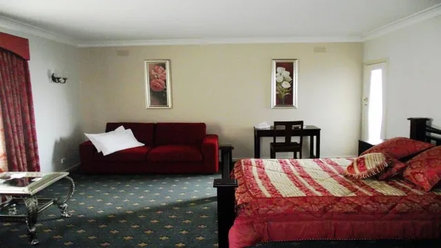 503 On Princes Drive Morwell Motel photo 1