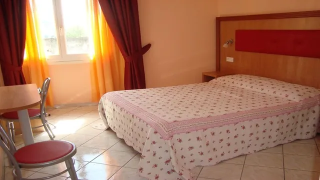 La Coupole Hotel Lourdes photo 3