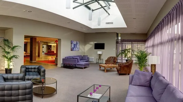 Best Western Plus Hotel De Chassieu photo 2