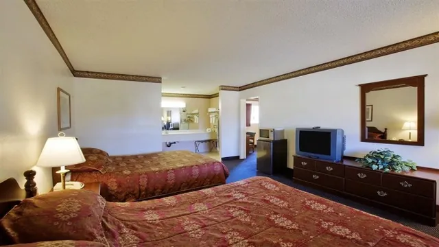 Americas Best Value Inn & Suites photo 1